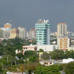 Vista panorámica de edificios en Santo Domingo.
