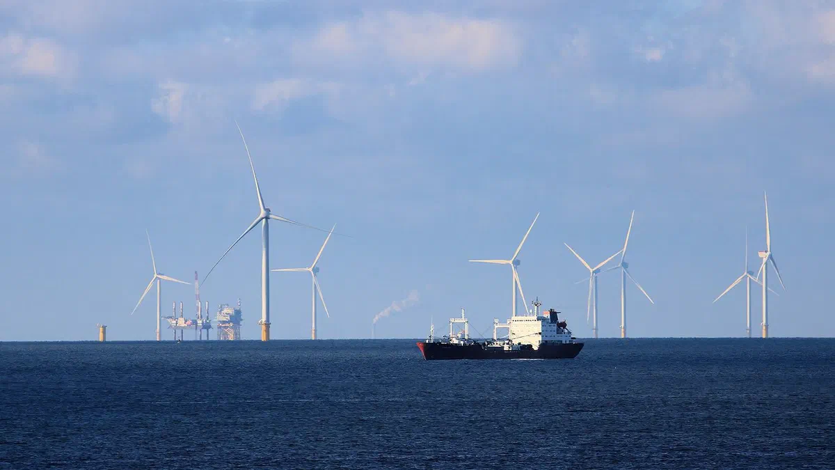 Un buque petrolero navega en el mar del Norte.