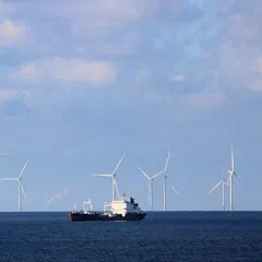 Un buque petrolero navega en el mar del Norte.