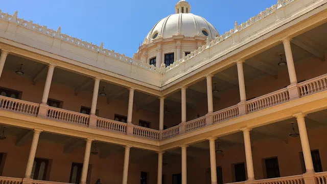 Patio interior del Palacio Nacional, sede de la Presidencia de la República, en Santo Domingo.